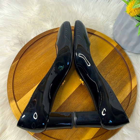 Prada Black Patent Leather Round Toe Bow Heel 2" Elegant Designer Sz. 38.5 - Picture 8 of 11